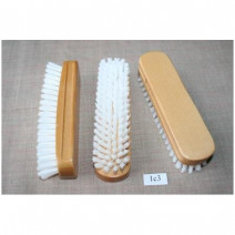 Щетка для одежды деревянная арт.1с3-30 1/90